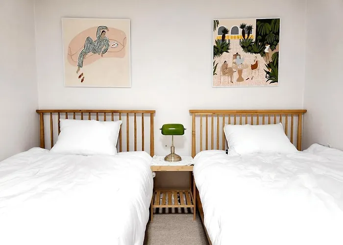 Ilbo With Dog & Cat Homestay Seoul