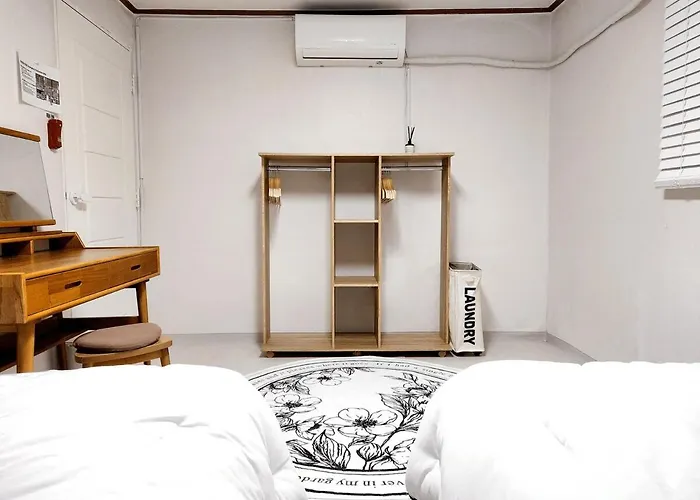 Homestay Ilbo With Dog & Cat Seoul