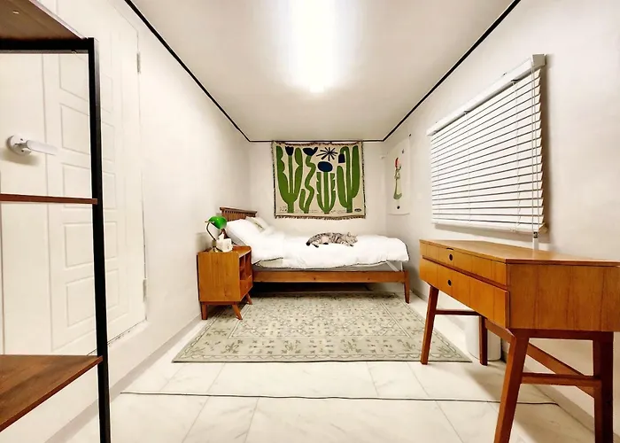 Accommodatie bij particulieren Ilbo With Dog & Cat Seoel
